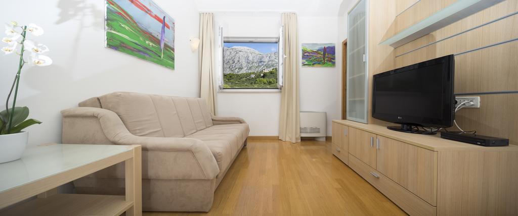 Apartmani Villa Athina Tučepi Exteriér fotografie