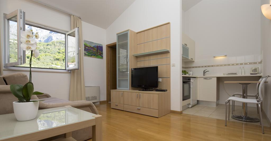 Apartmani Villa Athina Tučepi Exteriér fotografie